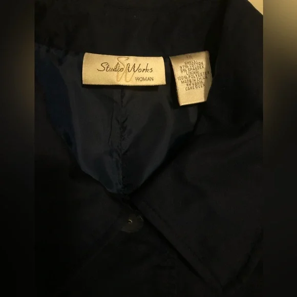 Studio Works navy blue jacket; wonderful button accents at wrists & back, 1X - Picture 3 of 11